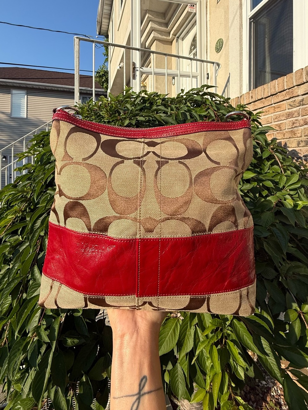 Vintage Coach Signature Canvas Patent Leather Shoulder Bag Y2K Red Hobo Purse - Picture 6 of 9